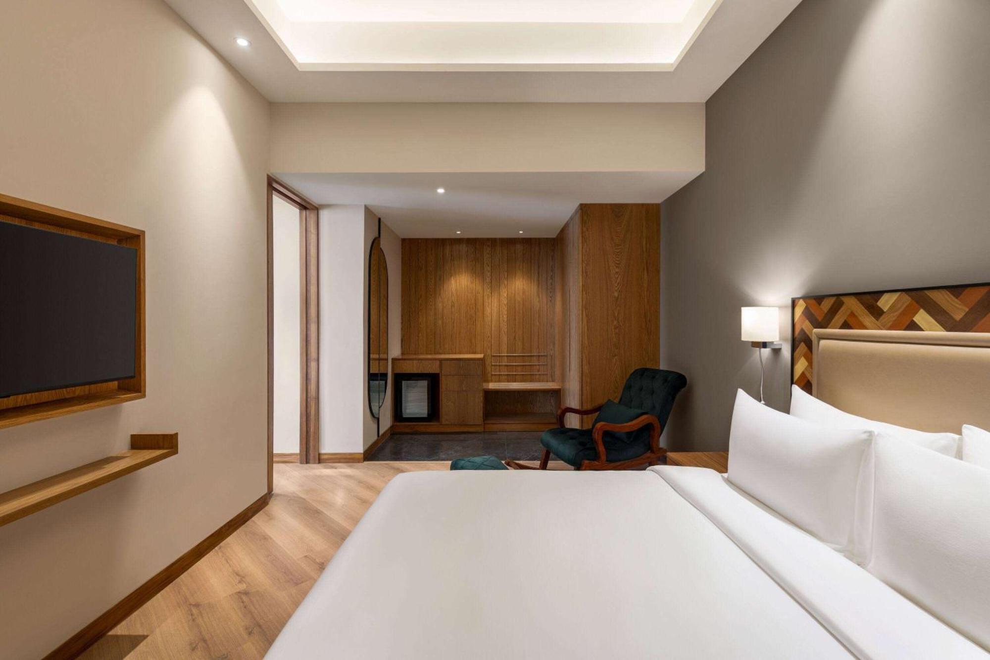 Ramada Encore By Wyndham Amritsar Airport Eksteriør billede