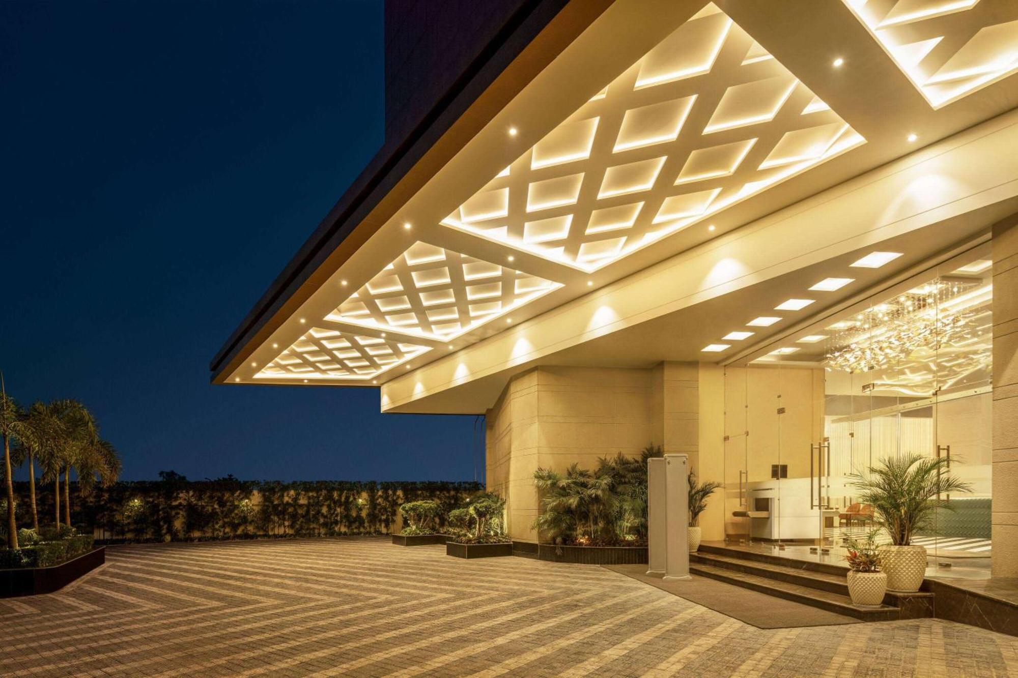 Ramada Encore By Wyndham Amritsar Airport Eksteriør billede